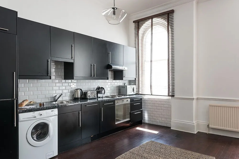 Traditional Exquisite 1BR near Hyde Park