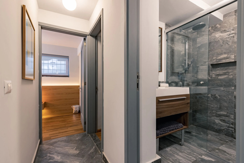 Casai Gorgeous 2 BR Apt With Rooftop