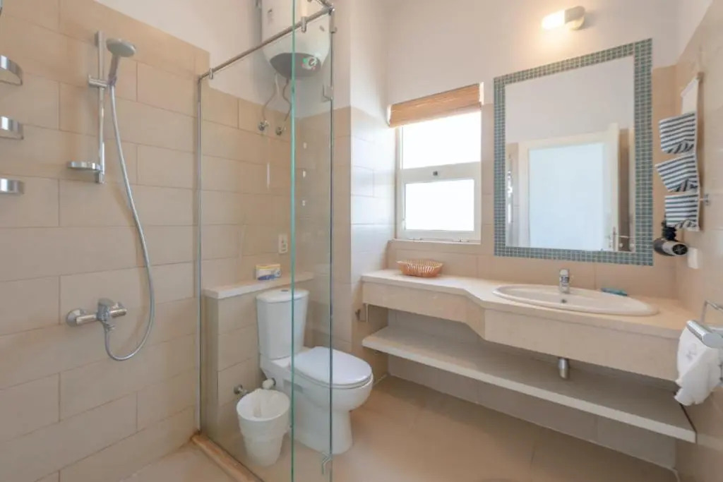 Sunny 2 Bedroom + Private Roof Terrace Lagoon View