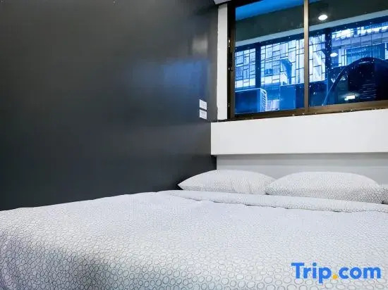 (T2) 2 Bedrooms 6 guests Full kitchen 1 min to BTS