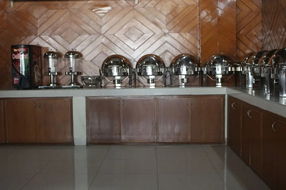 Grand Lake View Hotel