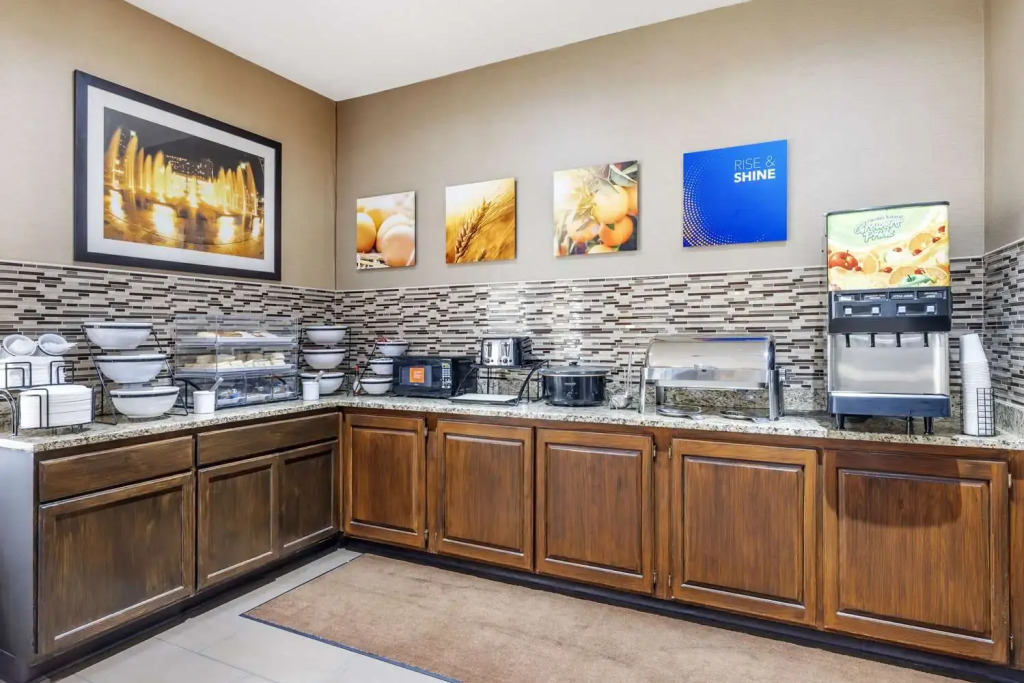 Grain Valley Inn - Kansas City