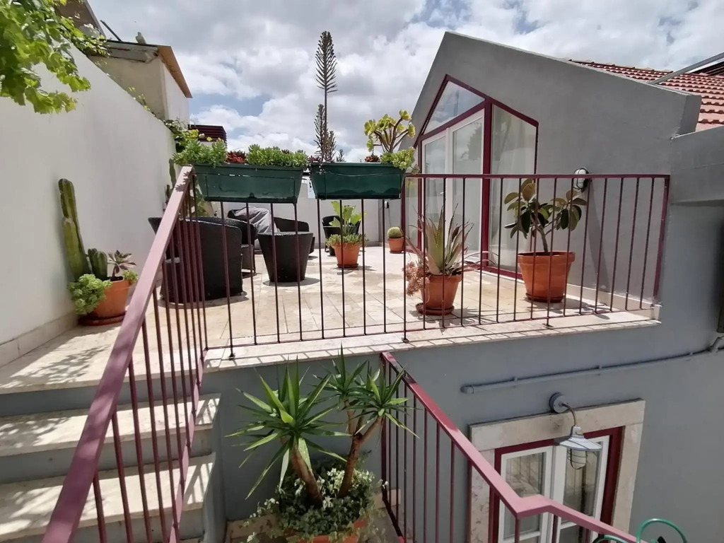 Lisbon Poets Inn