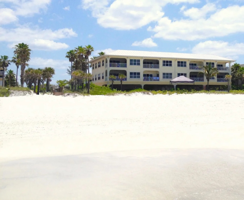 Direct Beach Front Apartment 3