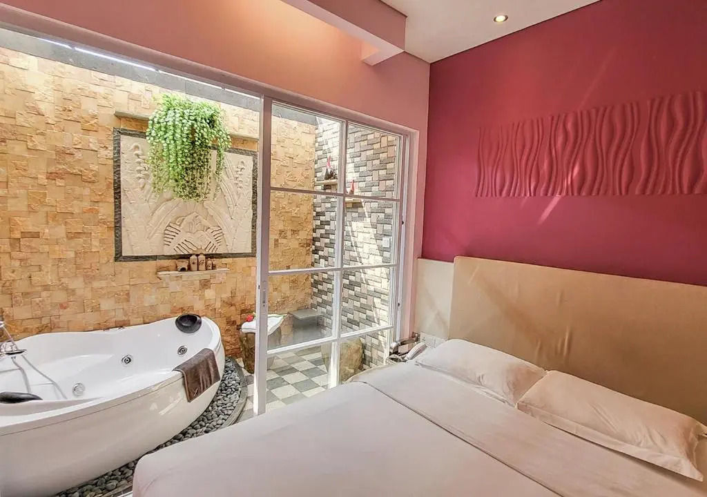 Verse Lite Hotel Gajah Mada