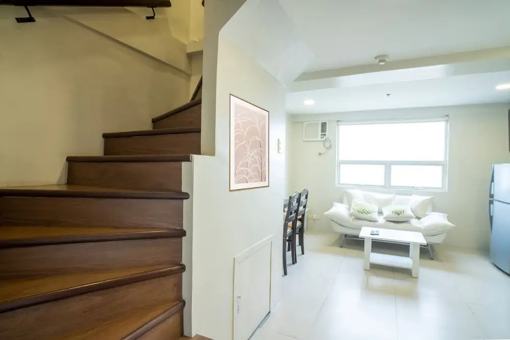 Gilmore Tower Suites By SMS Hospitality