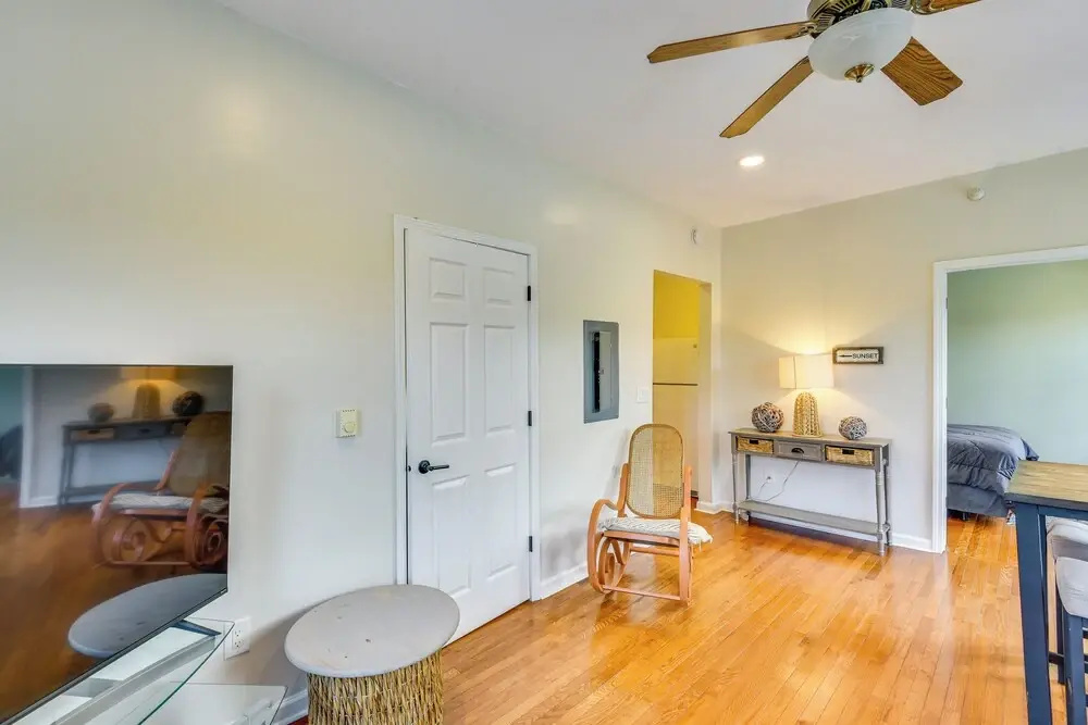 3 Mi to Lake Michigan: Pet-friendly Apt in Sawyer