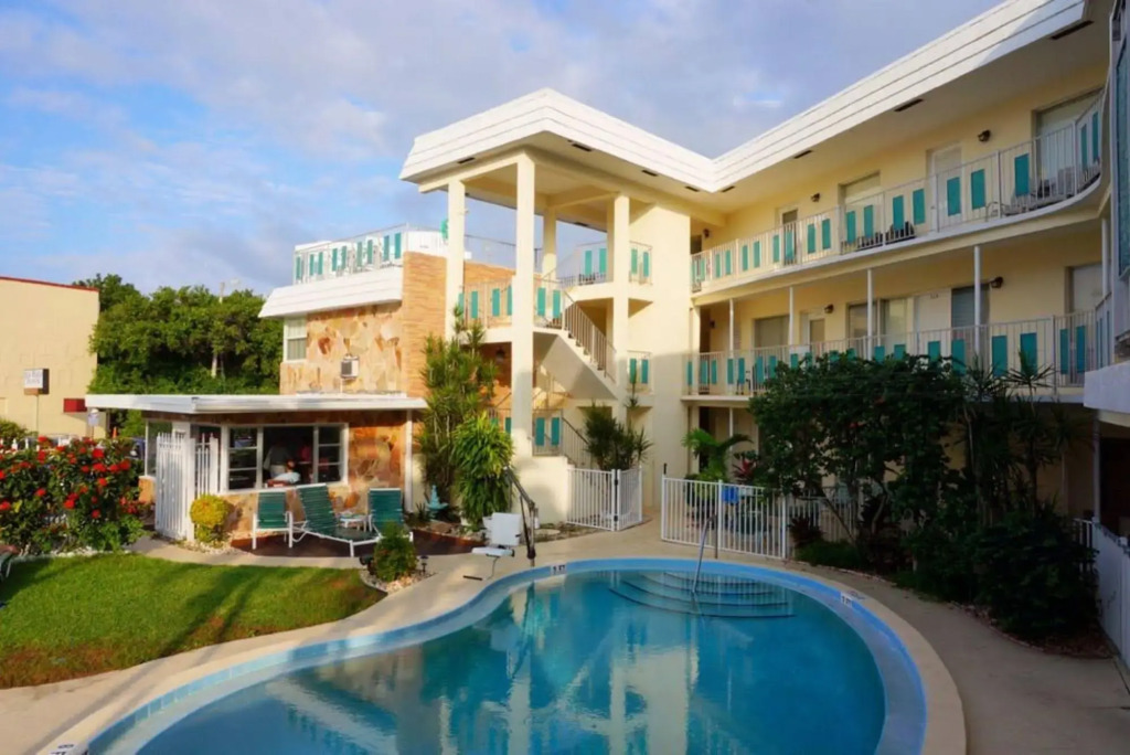 Deco Boutique Hotel
