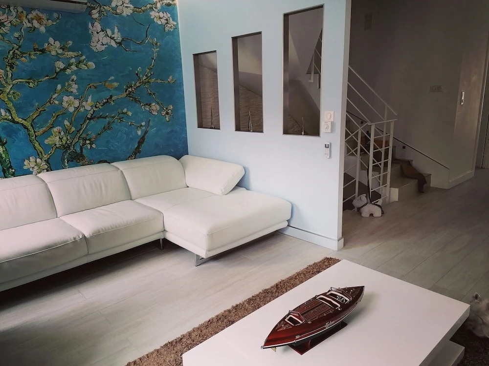 Votre Hotel Prive