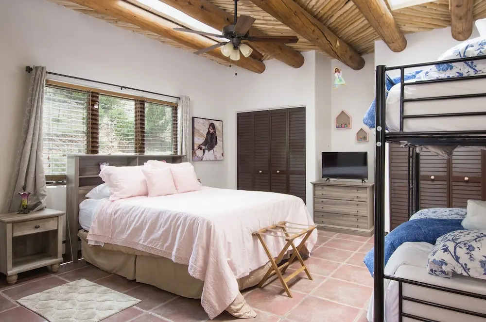 28 Santa Fe - 8 Br Home