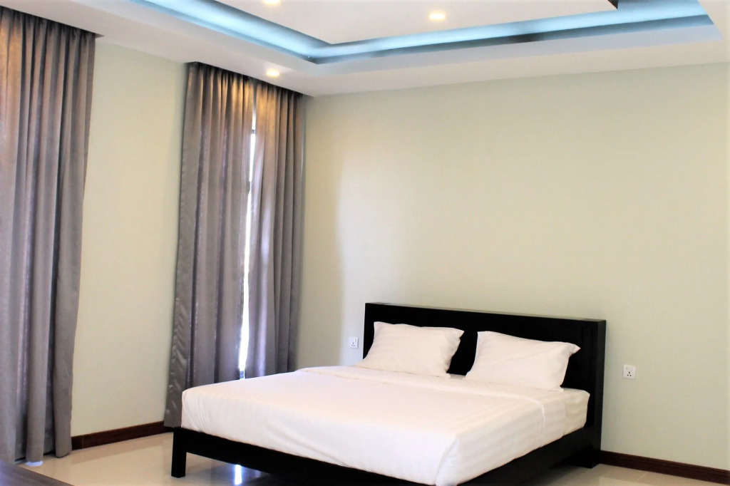Malis the Residence