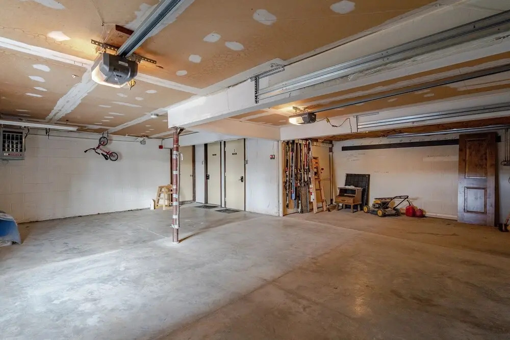Winterset 3 3 Bedroom Condo by RedAwning