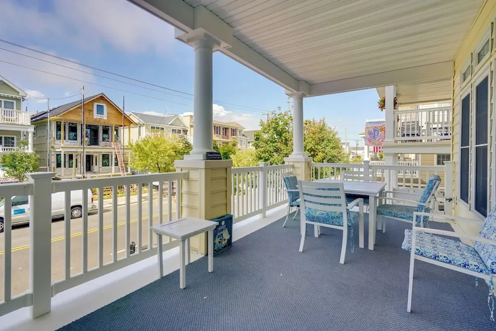 Sunny Ocean City Retreat ~ Qtr-mi to Beach!