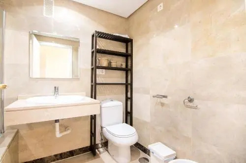 Duquesa Village Apartemento 2115