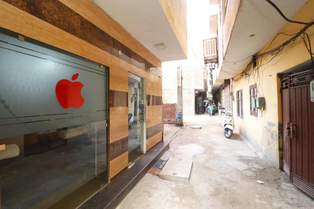 OYO 17306 Hotel Apple Wood