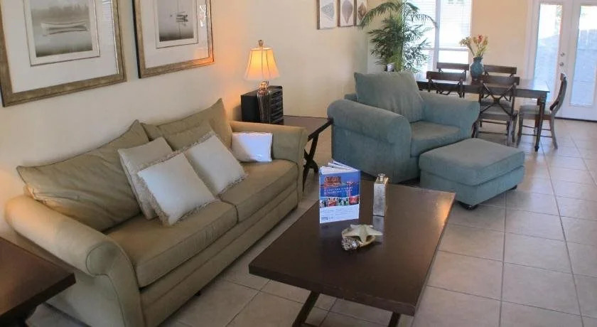 Emerald Shores