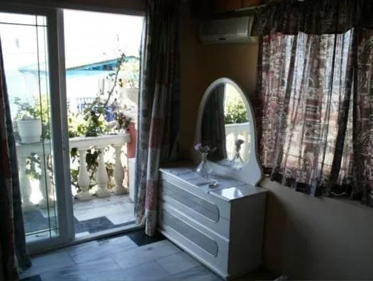 Romantic Palace Beach Apartments
