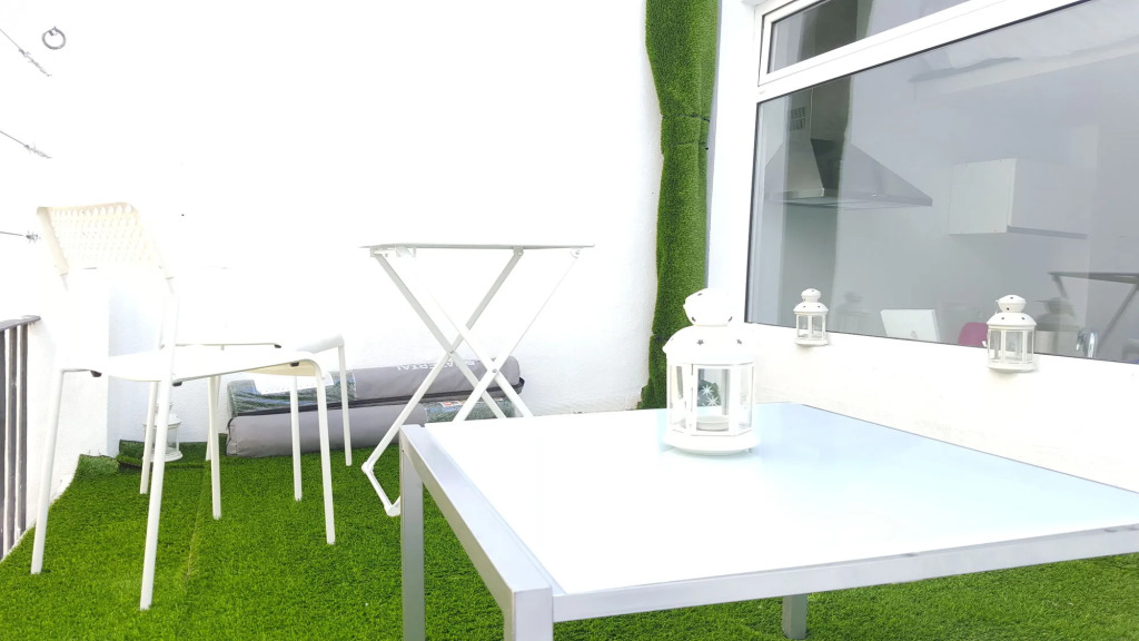 Baron Suites Reina
