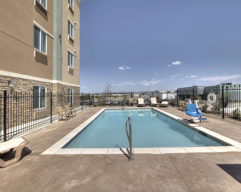 Comfort Inn & Suites Fort Worth West I-30 NAS JRB