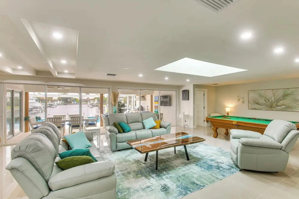 Luxe Canal Home 2 King Suites Huge Salt Pool