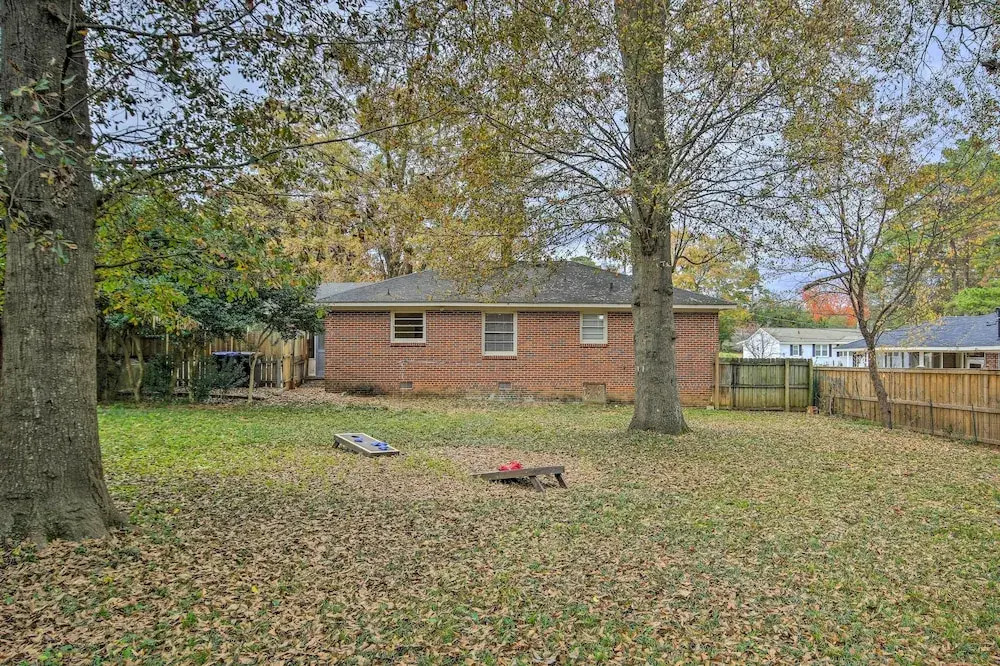 Cheery House, 0.3 Mi to Augusta National Golf