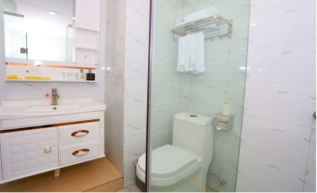 Junshan Hotel