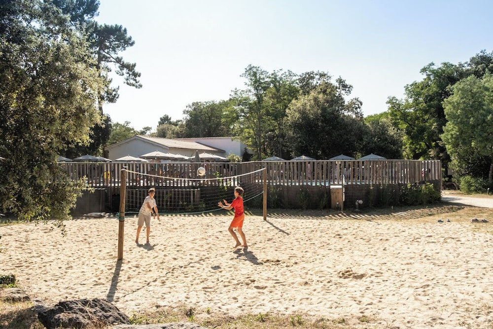 Camping Huttopia Oleron Les Pins