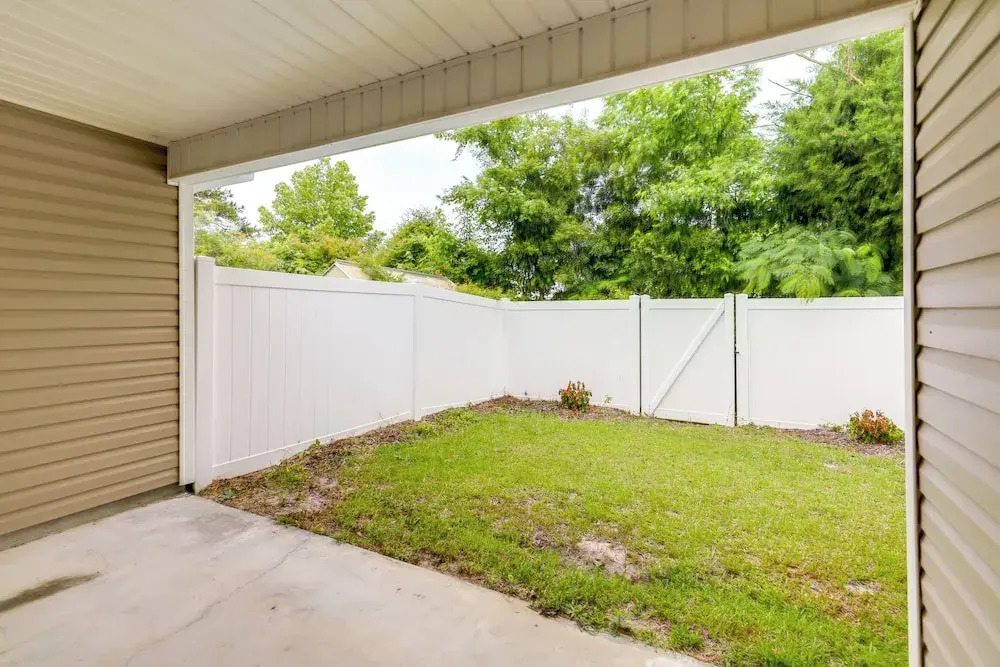 Havelock Home: Private Yard, 2 Mi to Cherry Point!