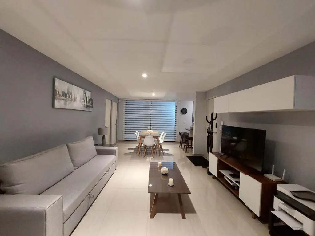 Business Apartment Spacious 2BR Near Plaza Cristal