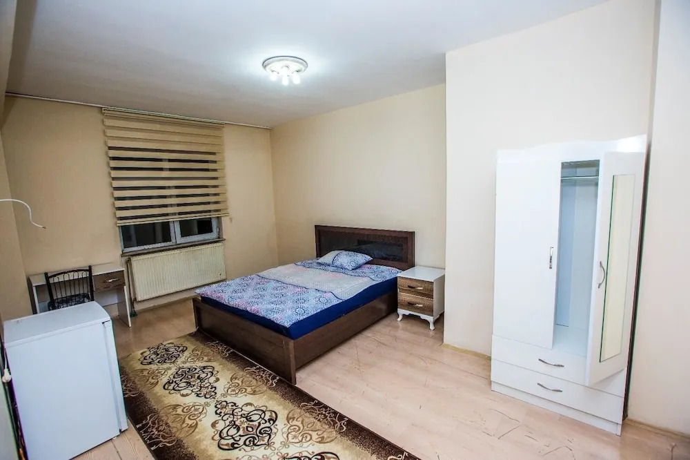 Huzur Bayan Apart