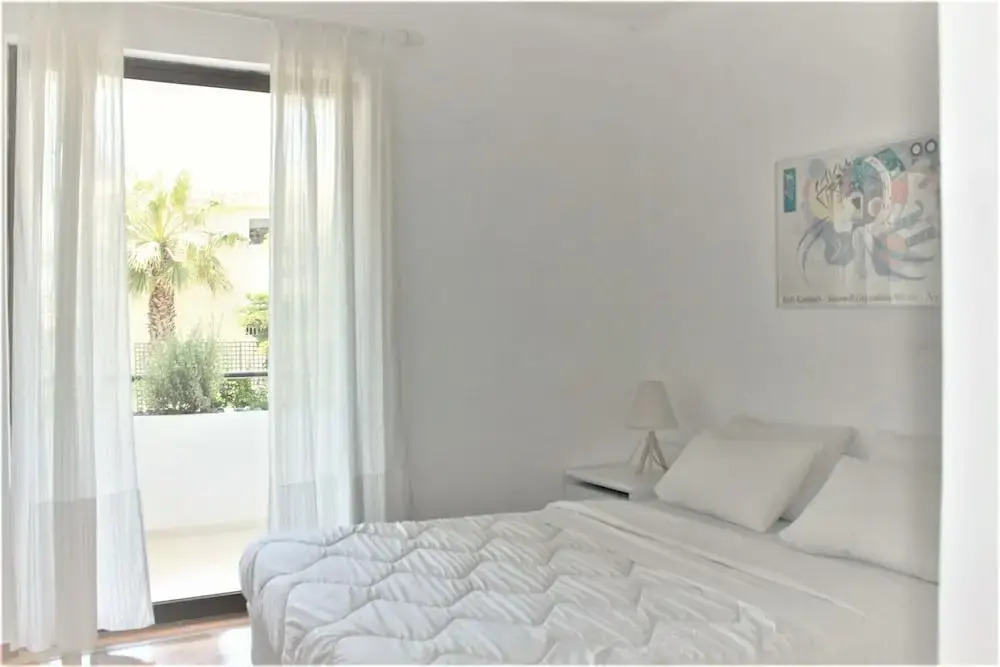 Adelos Apartment with Garden Terrace near Vouliagmeni Beach