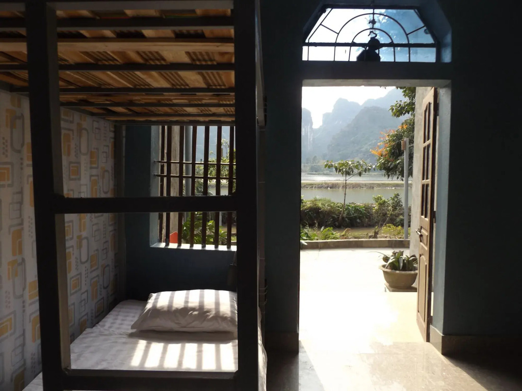 Trang An Nature House Hostel