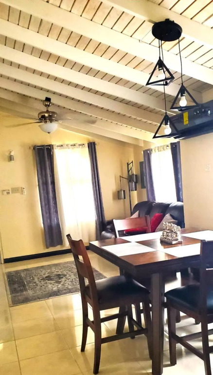 2Bed 2Bth Gated Comm house with Hillside view close to beach, food and clubs