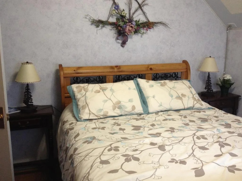 Holiday Lodge Bed and Breakfast