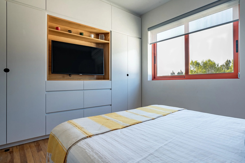 Casai Hip Tech Top Floor apt w Private Terrace