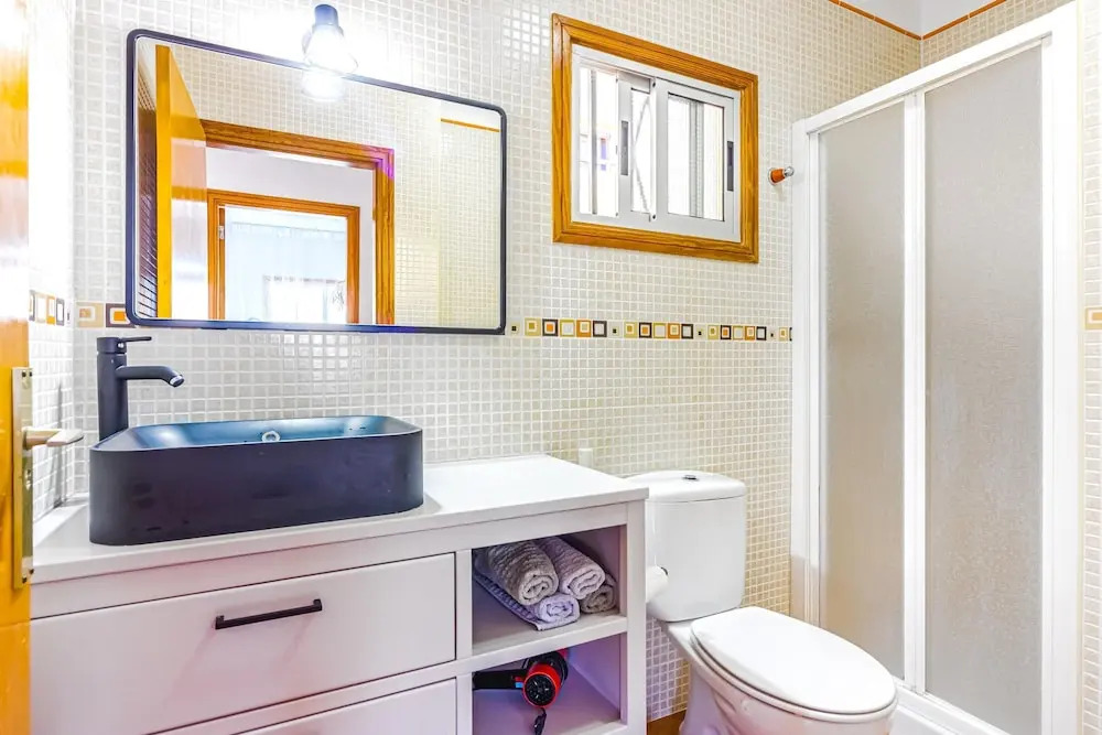 Apartment with One Bedroom in Los Cristianos, with Pool Access, Furnished Balcony And Wifi - 200 M From the Beach