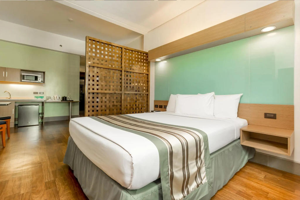 Microtel by Wyndham South Forbes near Nuvali