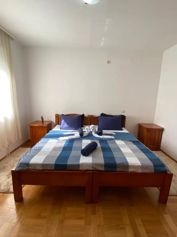 Lovely 1-bedroom apartment with free parking