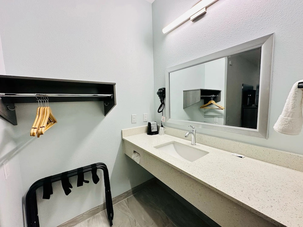 Crosby Travel Lodge and RV Park