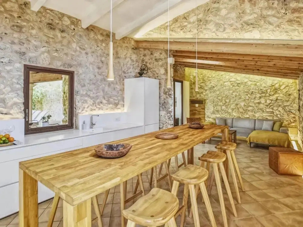 Finca in Sencelles With Pool and Garden