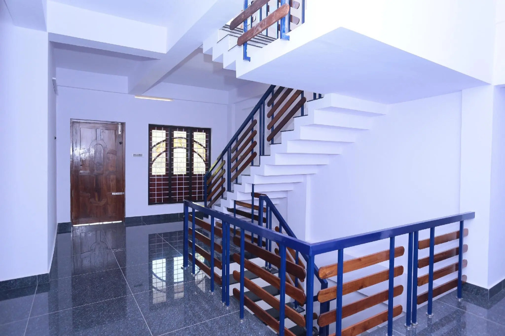 OYO 26697 United Residency