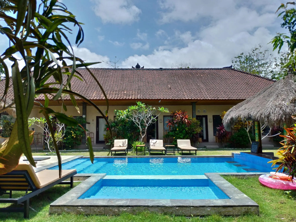 Balangan Cottage