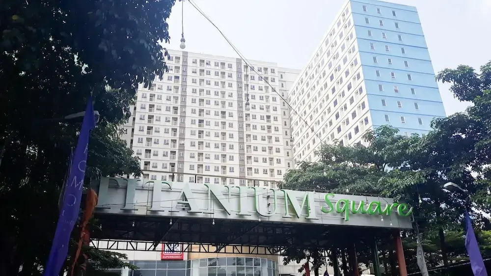 Comfort And Homey 2Br At Titanium Square Apartment