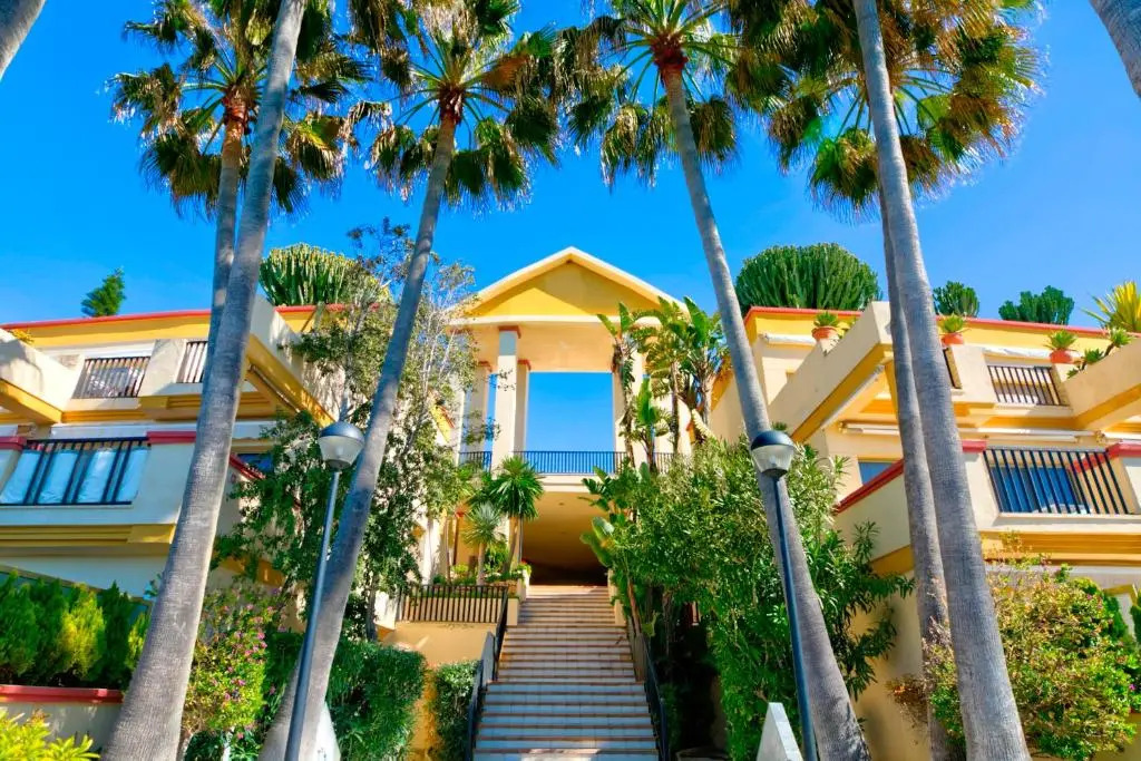 Romana playa 805 Apartment by GHR Rentals