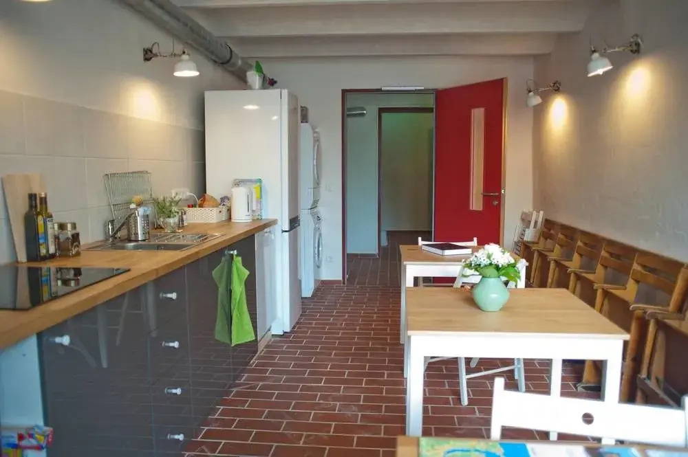 Subraum Hostel