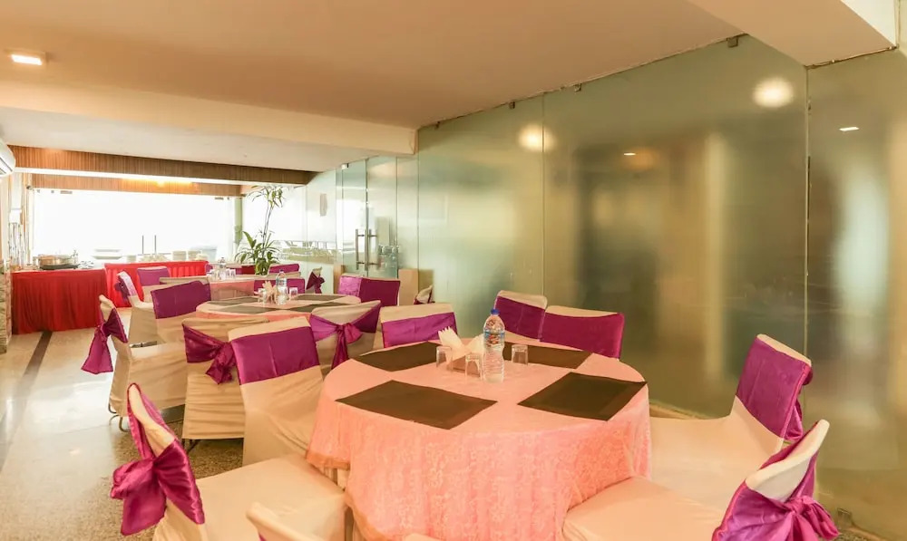 Hotel Balsons International