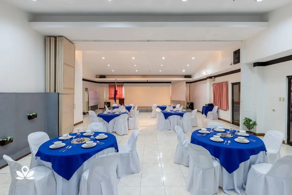 Check Inn Hotel Dumaguete City by RedDoorz