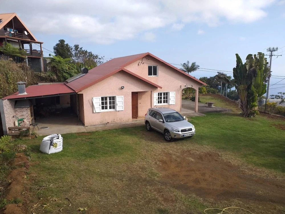 House with 4 Bedrooms in Saint-Leu, with Wonderful Sea View And Enclosed Garden - 10 Km From the Beach