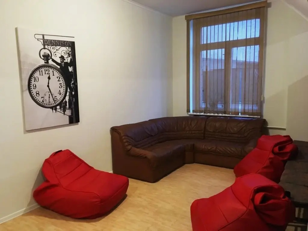 U Belogo Doma Guest House