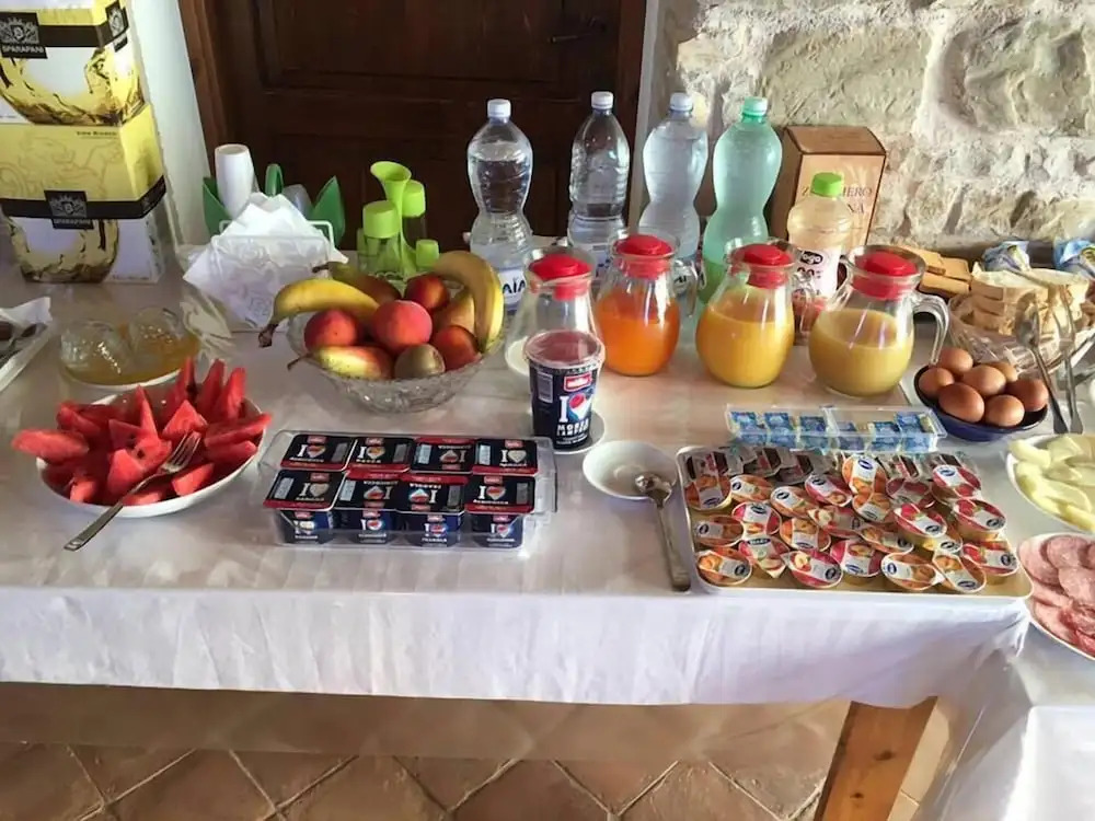 Amico Country House